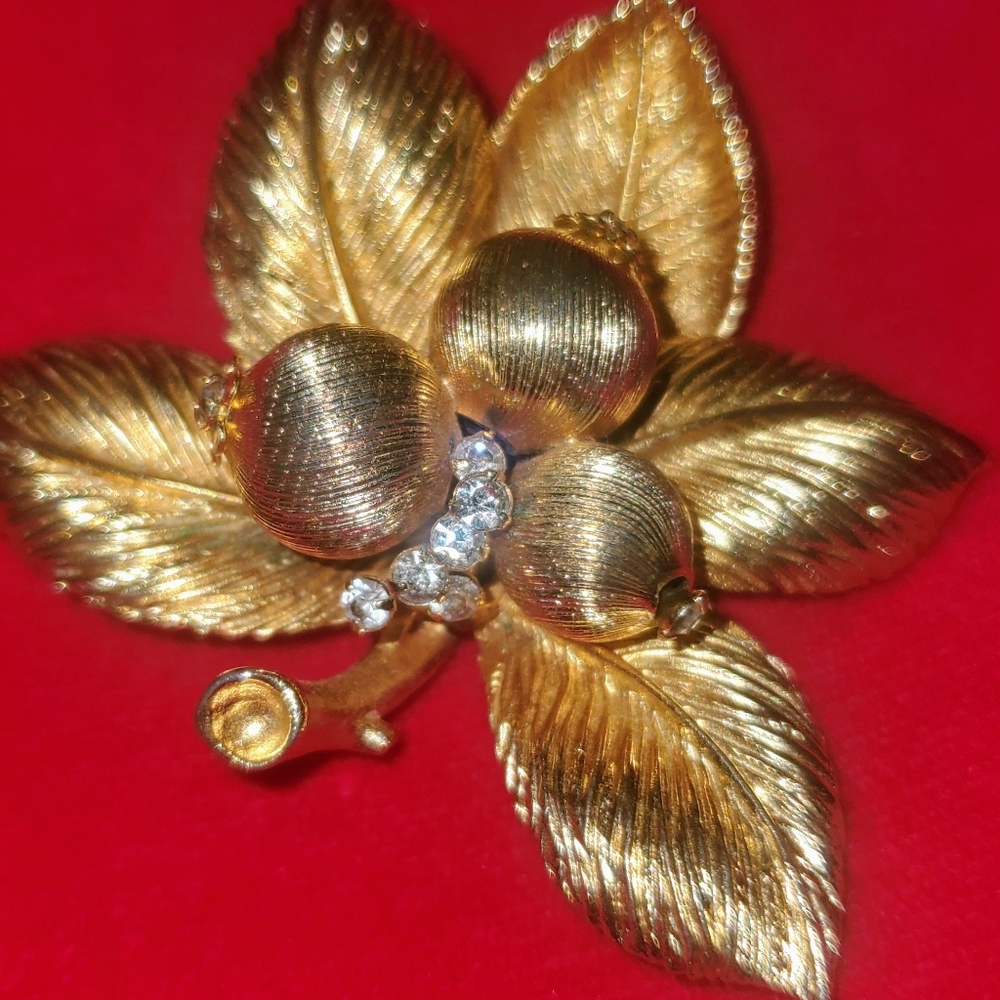 Vintage Flower Pin